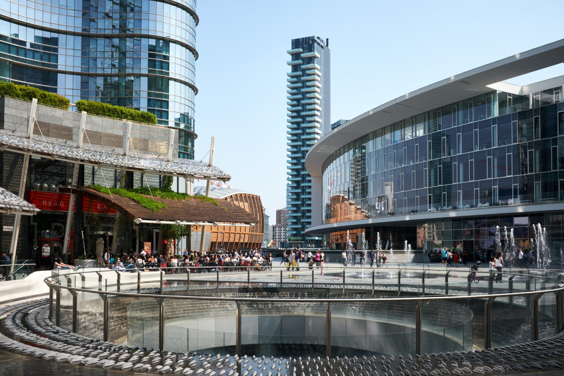 Piazza GAE AULENTI Milano